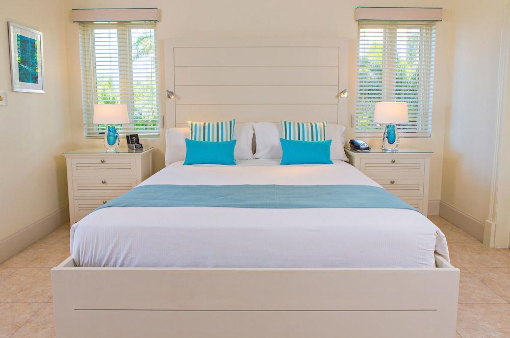 The Cove Suites At Blue Waters St. John's Exterior foto