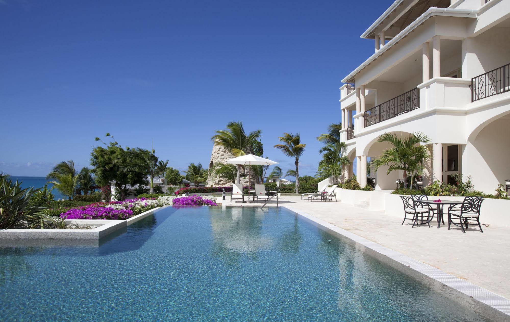The Cove Suites At Blue Waters St. John's Exterior foto